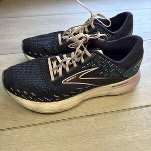 Size 10 - Brooks Glycerin GTS 20 Peacoat W